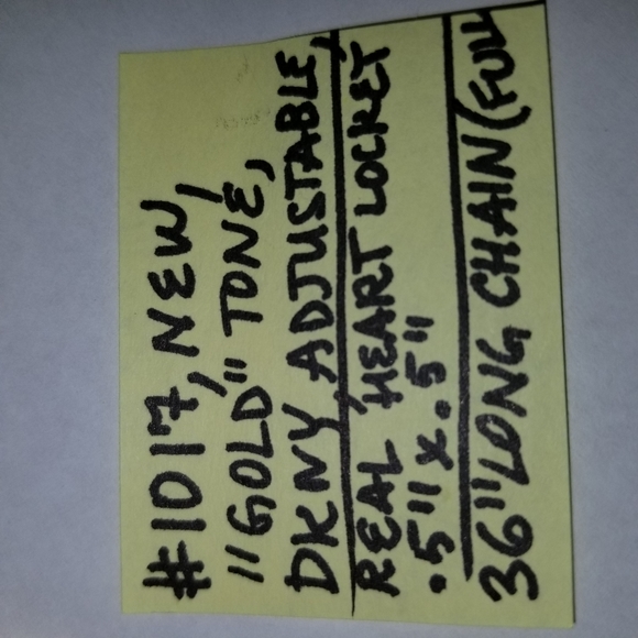 🔻REDUCED❣ ✅1017 NWOT RARE DKNY Logo Gold Tone Metal Necklace - Picture 12 of 14